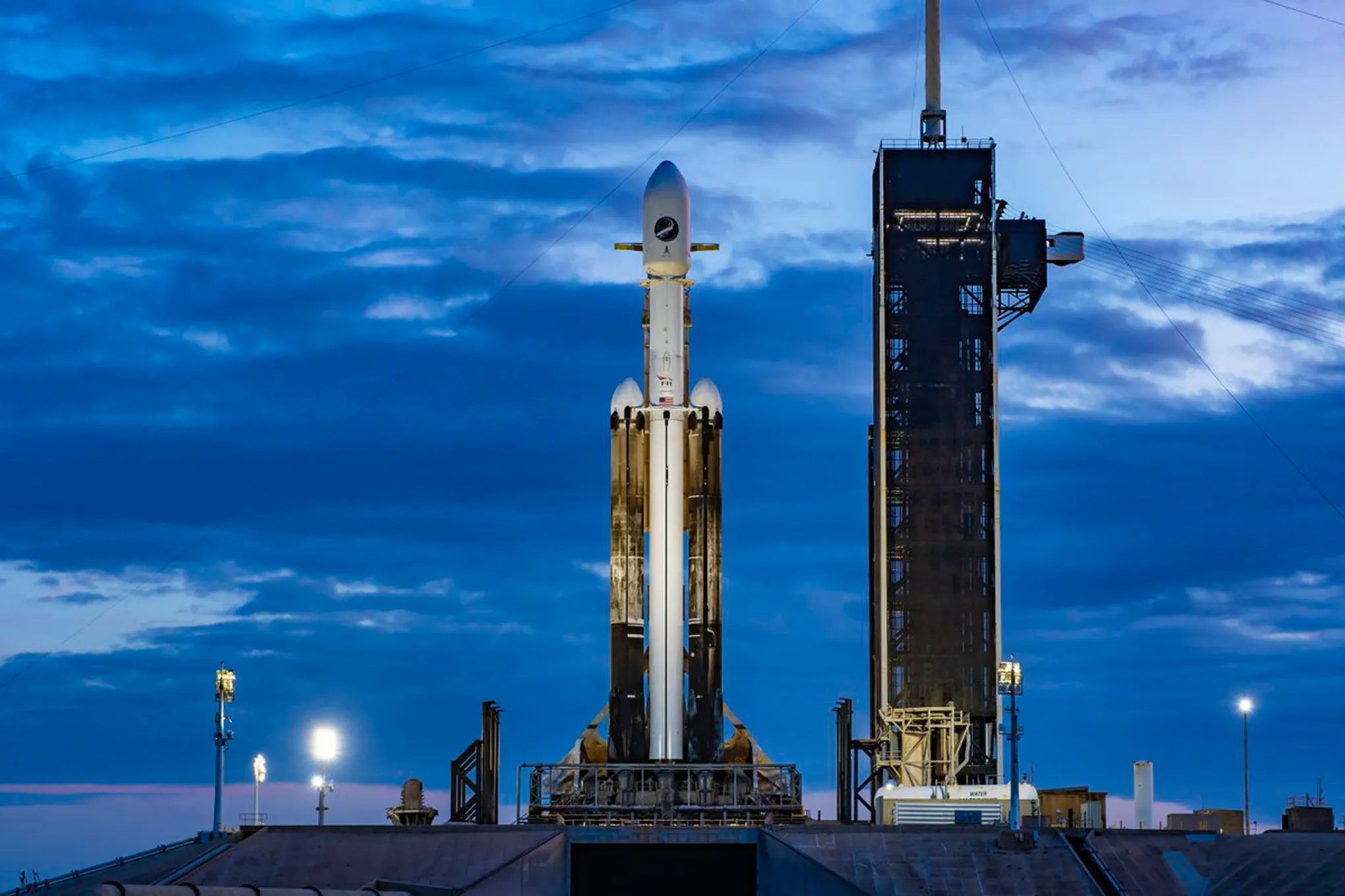SpaceX Breaks Records with Latest Launch! What’s Hidden Inside?